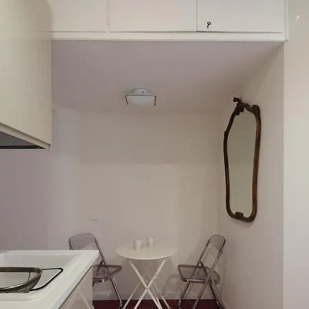 Modern Pied A Terre Near Piazza Navona * Rom