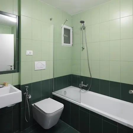 Modern Pied A Terre Near Piazza Navona شقة روما