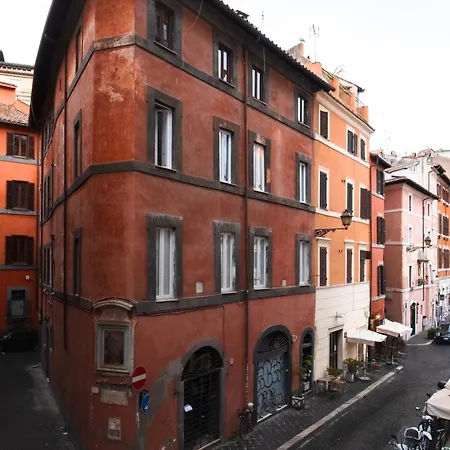 Modern Pied A Terre Near Piazza Navona شقة روما